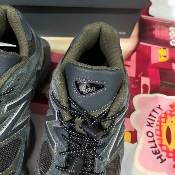 New Balance 9060 Blacktop Dark Moss - Picture 3 of 7